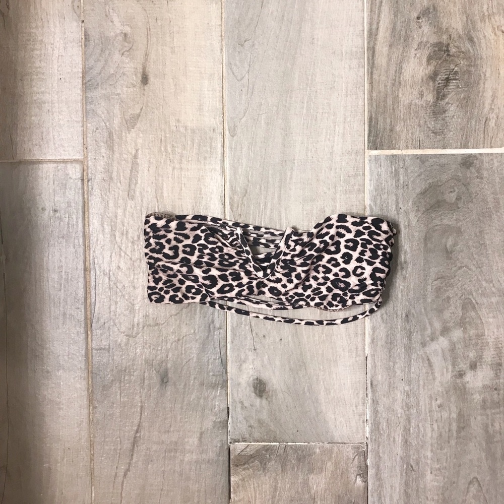 Acacia Ohia Top in Snow Leopard